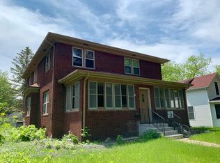 936 Cameron Ave, La Crosse, WI 54601
