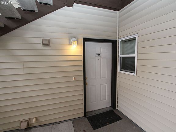 2nd image of 5264 NE 121st Ave APT 251