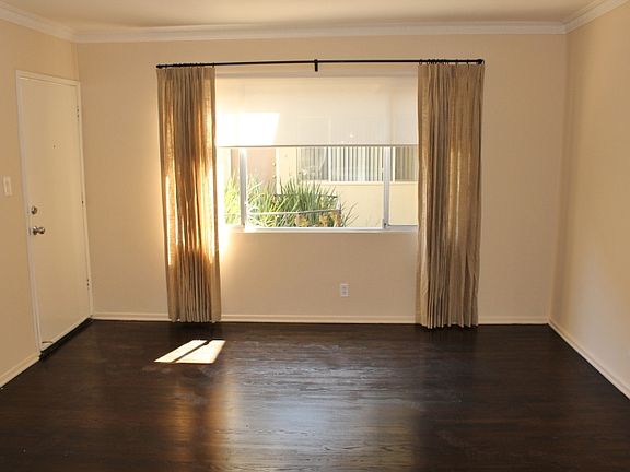 3rd image of 3135 S Durango Ave APT 5