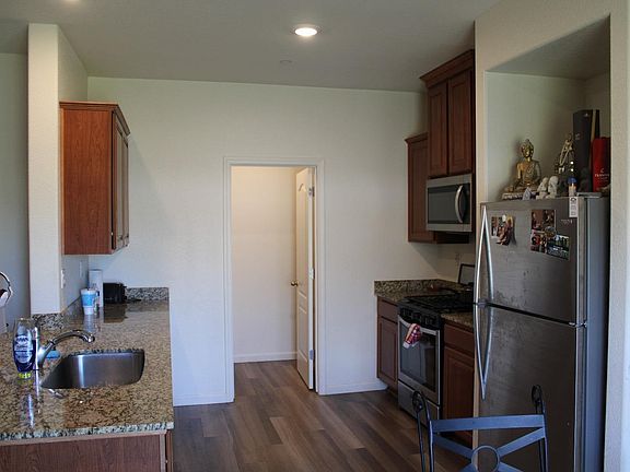 5th image of 5696 Glowhaven Street