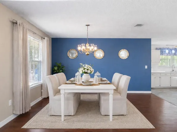 2365 Tumbleweed Dr, Navarre, FL 32566