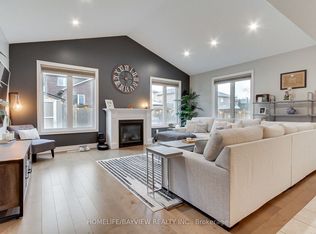 35 Booth Ln, Barrie, ON L4N 0S4