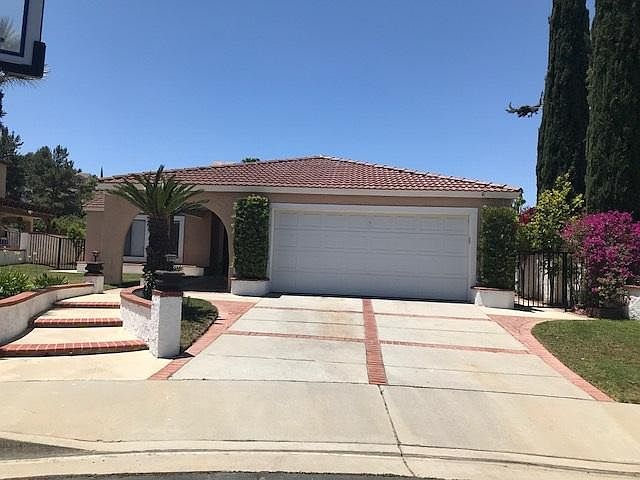 1st image of 2459 Hillman Ln
