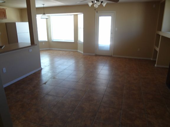 4th image of 10043 Paloma Dr