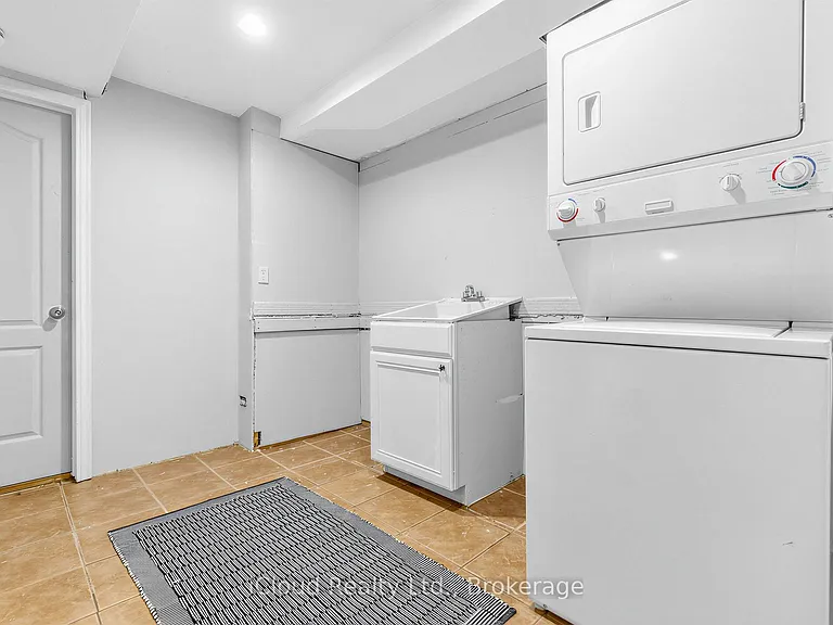 1303 Woodbine Ave — Photo 28