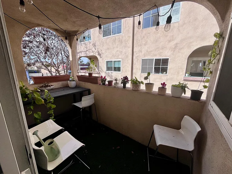 4948 Voltaire St #1 — Photo 20