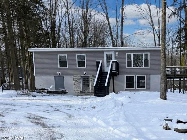 101 Tiffany Rd, Hawley, PA 18428