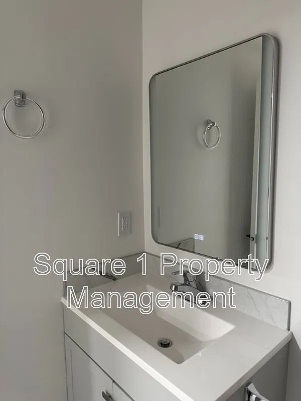 2 bed, 1.0 bath, 850 sqft, $1,550 — Photo 3