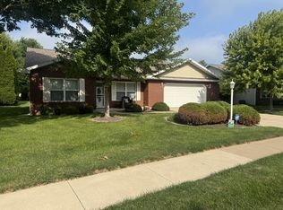 2806 Becker Dr, Peru, IL 61354