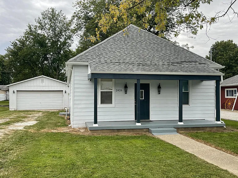 2426 N Baker St — Photo 1