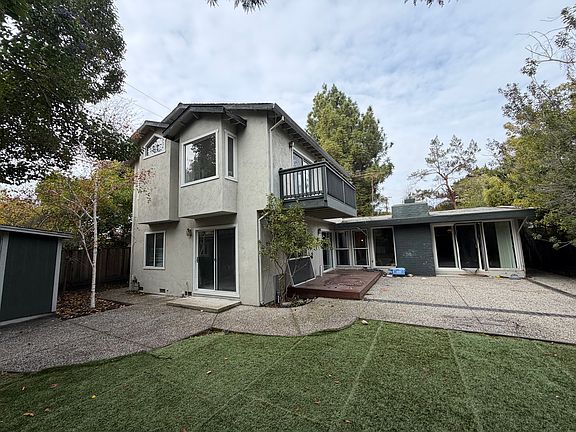 3rd image of 860 Driftwood Dr