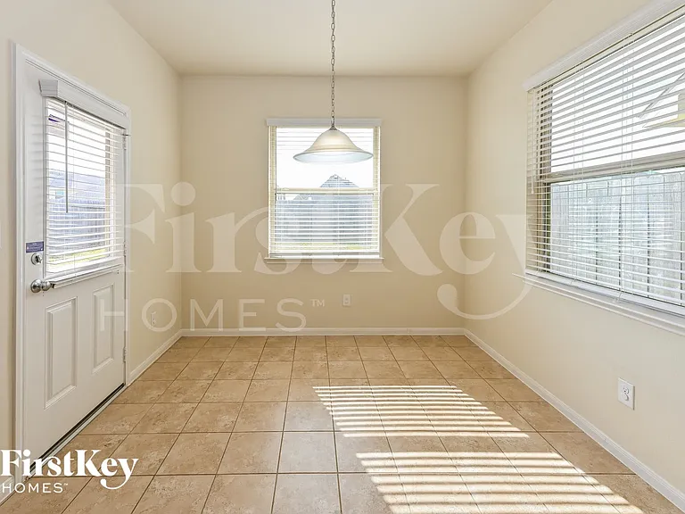 10502 Lake Of The Ozarks Dr — Photo 6