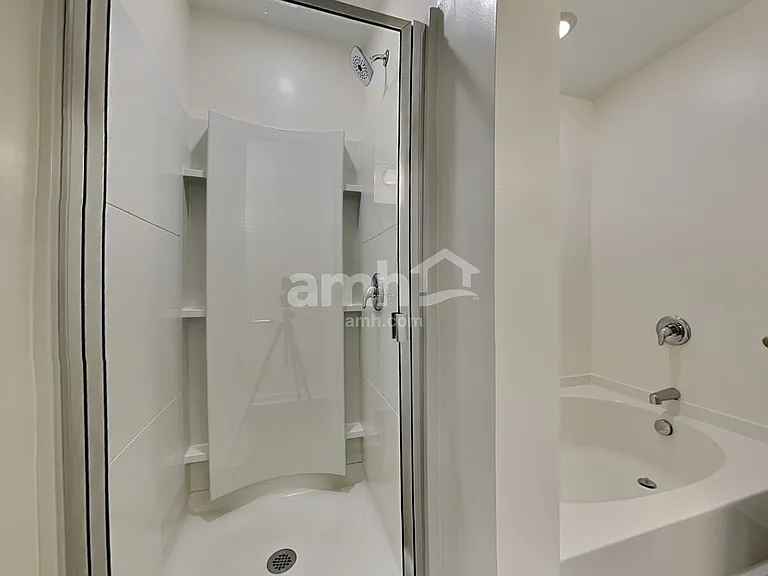 4853 Billingsgate Ln — Photo 13