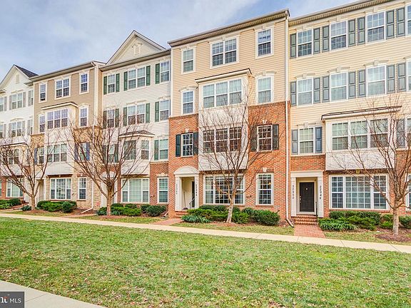 2nd image of 22944 Spicebush Dr #1381