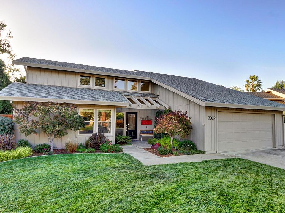 1st image of 3029 Sand Dollar Way