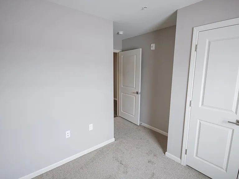 Cityline Apartments — Photo 10