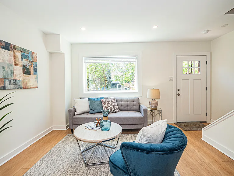 5014 Nash St NE — Photo 2