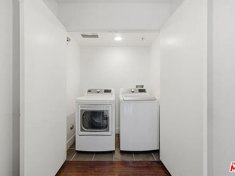 5911 Saturn St — Photo 22