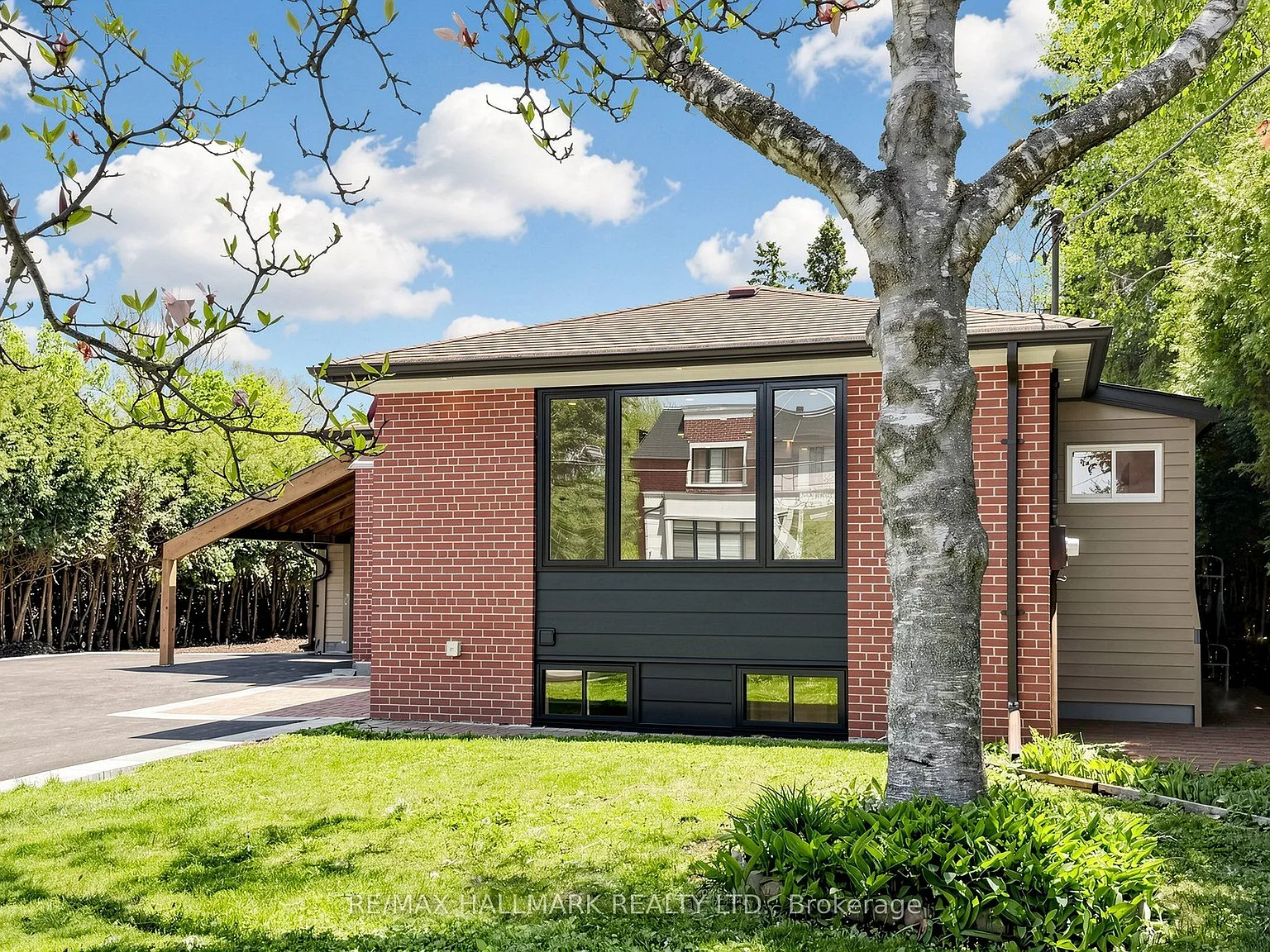 3 bed, $3,190 — Photo 3