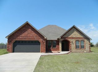 124 NE Blackberry Rd, Elgin, OK 73538