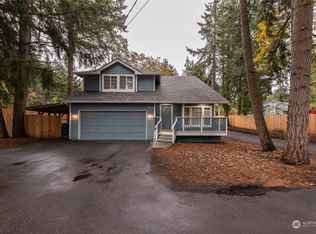 10023 Angle Ln SW, Lakewood, WA 98498