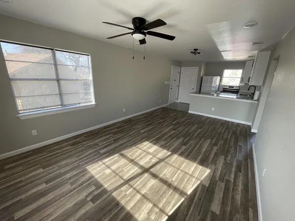 911 Vance Jackson Rd, San Antonio, TX 78201