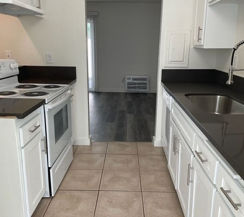 1st image of 4391 Howard Ave APT 3