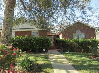 9803 Knollview Dr, Pensacola, FL 32514