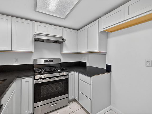 3rd image of 305 Westmont Place