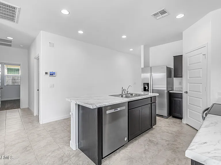 38125 W Excussare Way — Photo 10