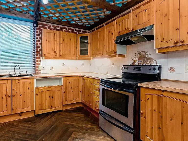230 W Main St #2 — Photo 9