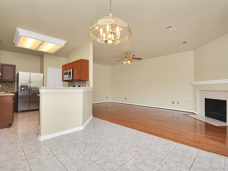 4123 Valedon Ln — Photo 13