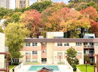 1111 River Rd APT H21, Edgewater, NJ 07020