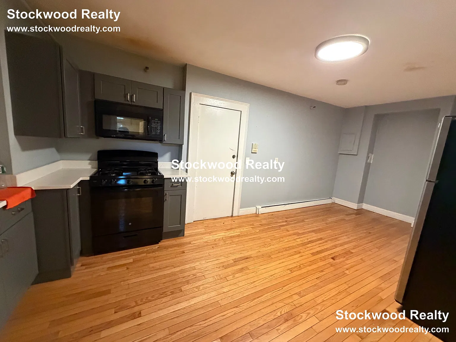 3 bed, $3,200 — Photo 4