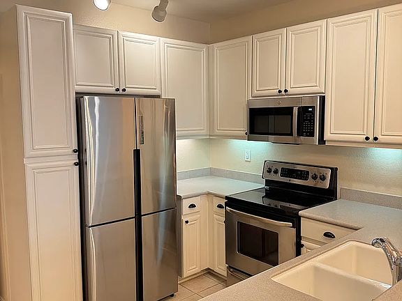 2nd image of 350 K St Unit 509