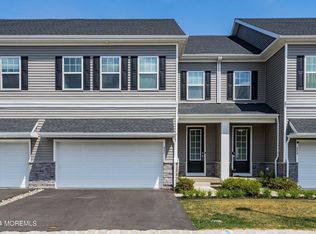 805 Aviator Ave, Marlboro, NJ 07746