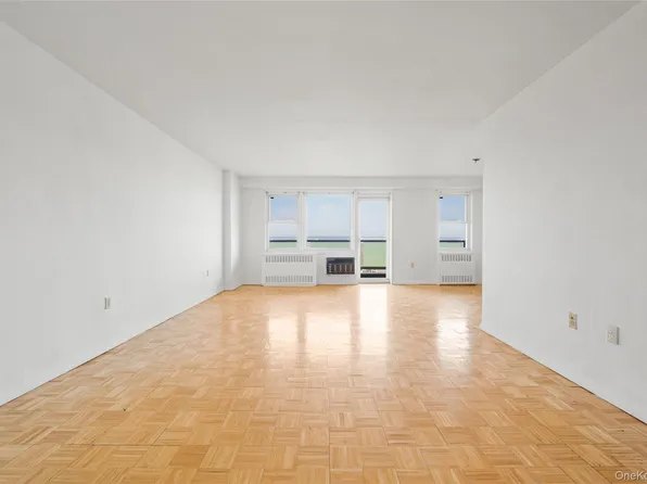 1841 Central Park Avenue #18P, Yonkers, NY 10710