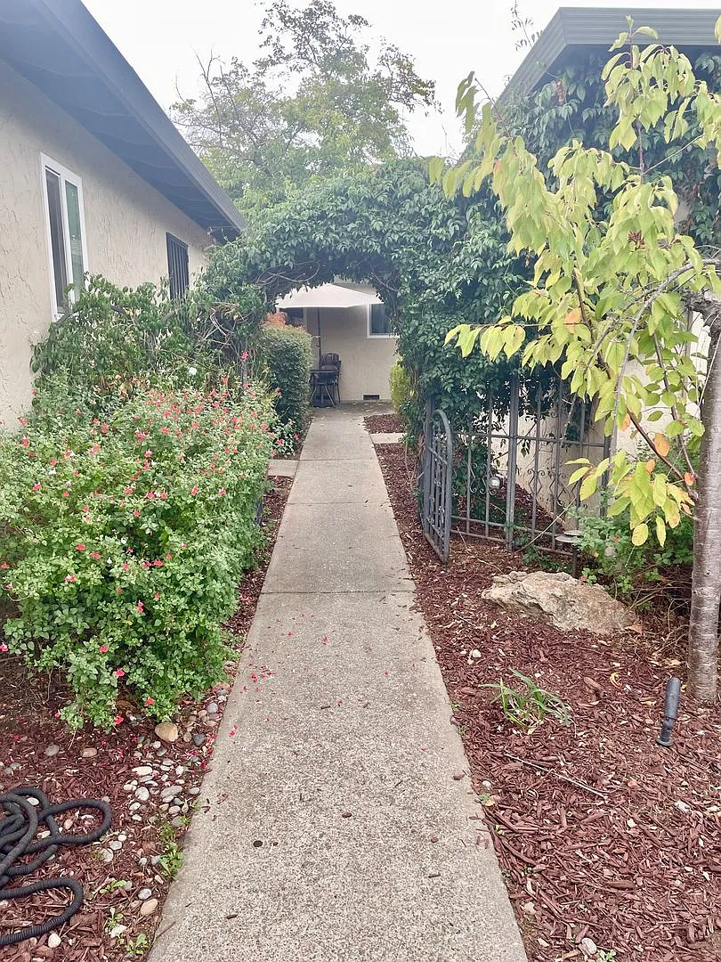 Charming Campbell 3/2 — Photo 2