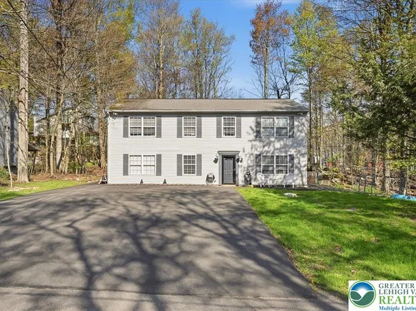 2731 Bonnyview Ln, Tobyhanna, PA 18466