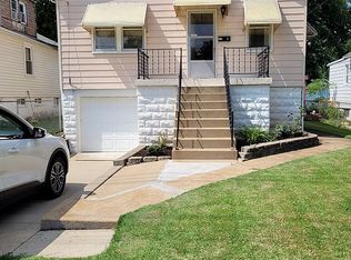 225 W Arlee Ave, Saint Louis, MO 63125