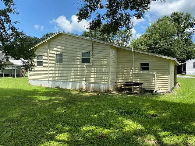 212 Candy Ln — Photo 3