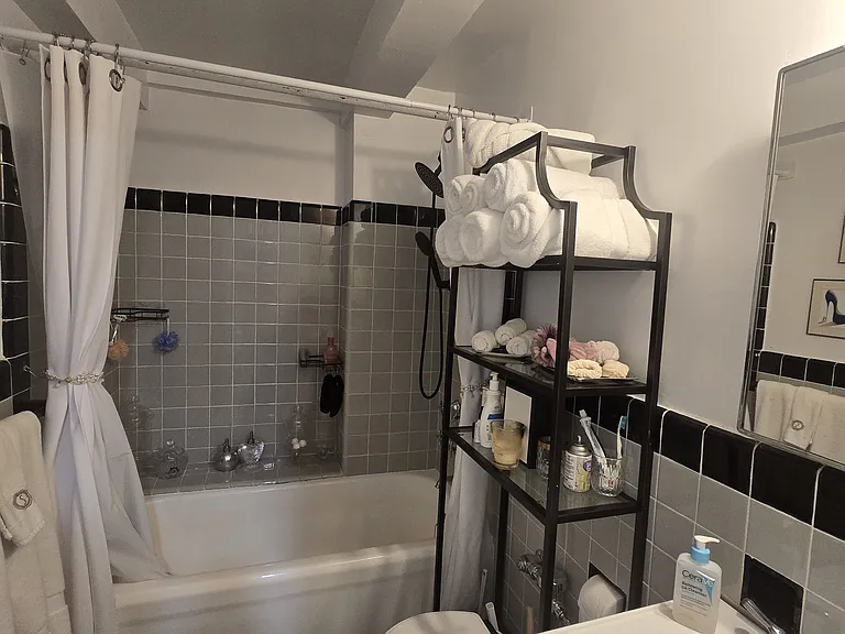 200 W 20th St #1101 — Photo 10