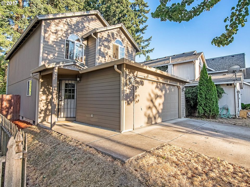 1st image of 4803 NE Leverich Ct