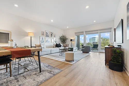 4303 Rivington Photo 1