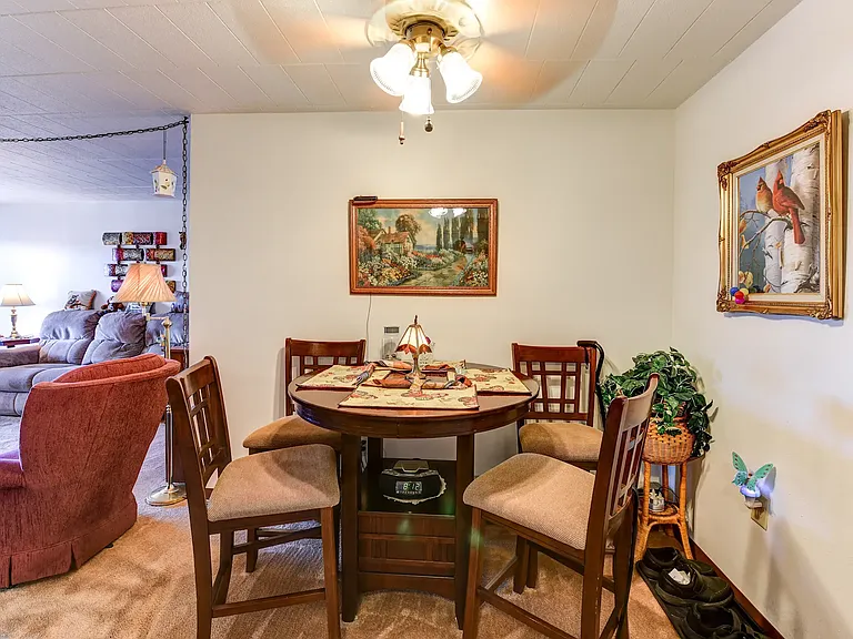 Byre Mor Court Apartments — Photo 7