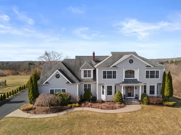 20 Autumn Ridge Road, Branford, CT 06405