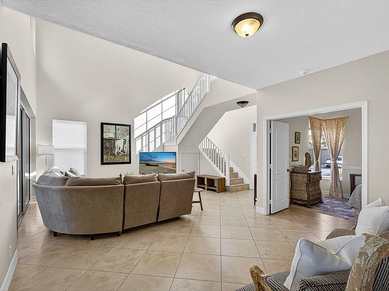 8400 Heritage Club Dr — Photo 3