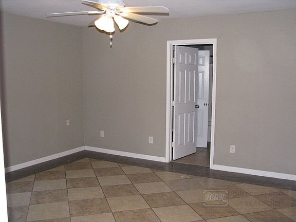 5th image of 1140 N Bowie St