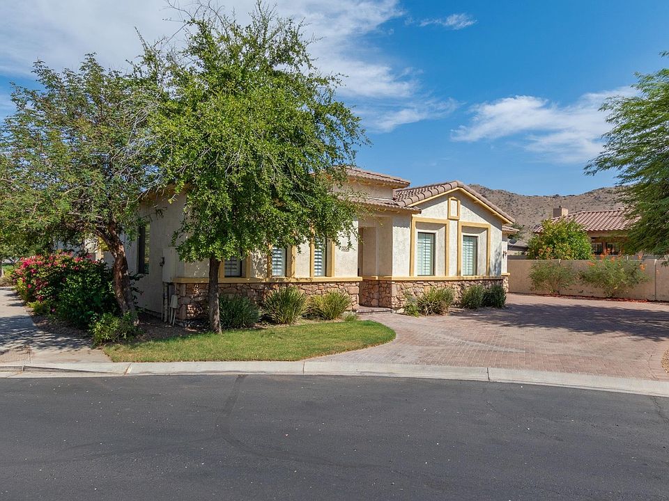 1st image of 3207 E Fawn Dr