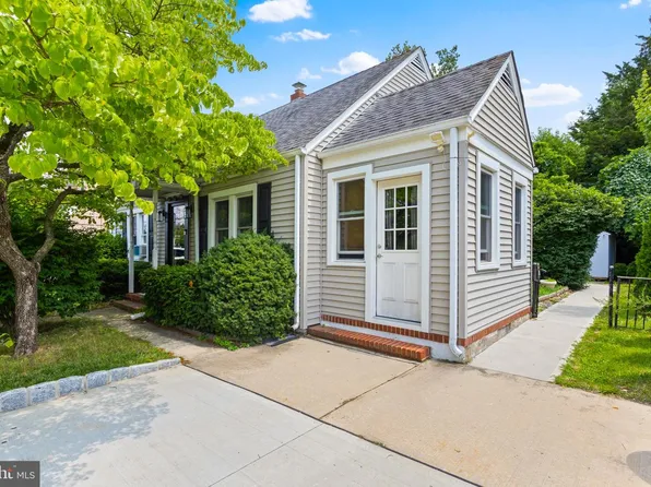 1470 Cedar Ln, Hamilton, NJ 08610